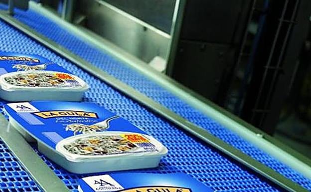 Un fondo de inversión francés se hace con la mayoría de Angulas Aguinaga