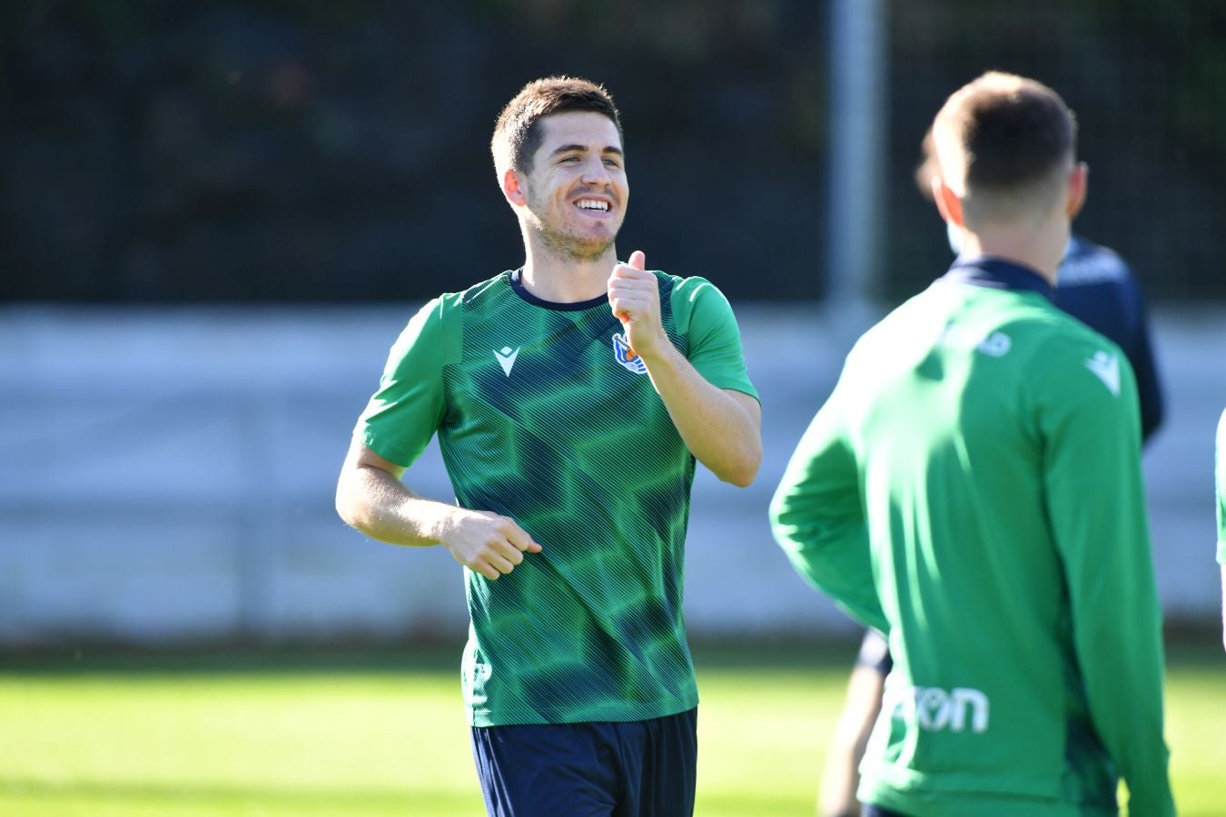 Los jugadores de la Real Sociedad han vuelto a los enrenamientos este miércoles en Zubieta. El susto de la jornada los ha dado Remiro que se ha marchado lesionado