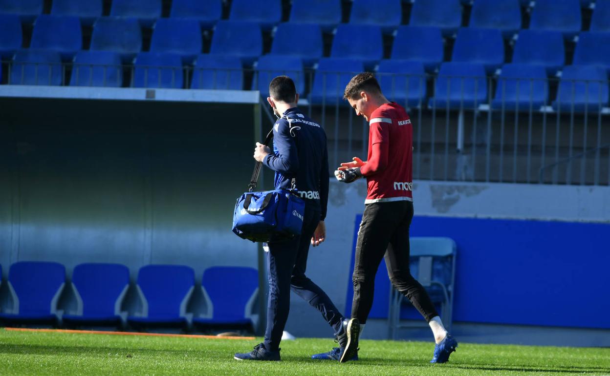 Remiro ha tenido que ser atendido este miércoles en Zubieta.