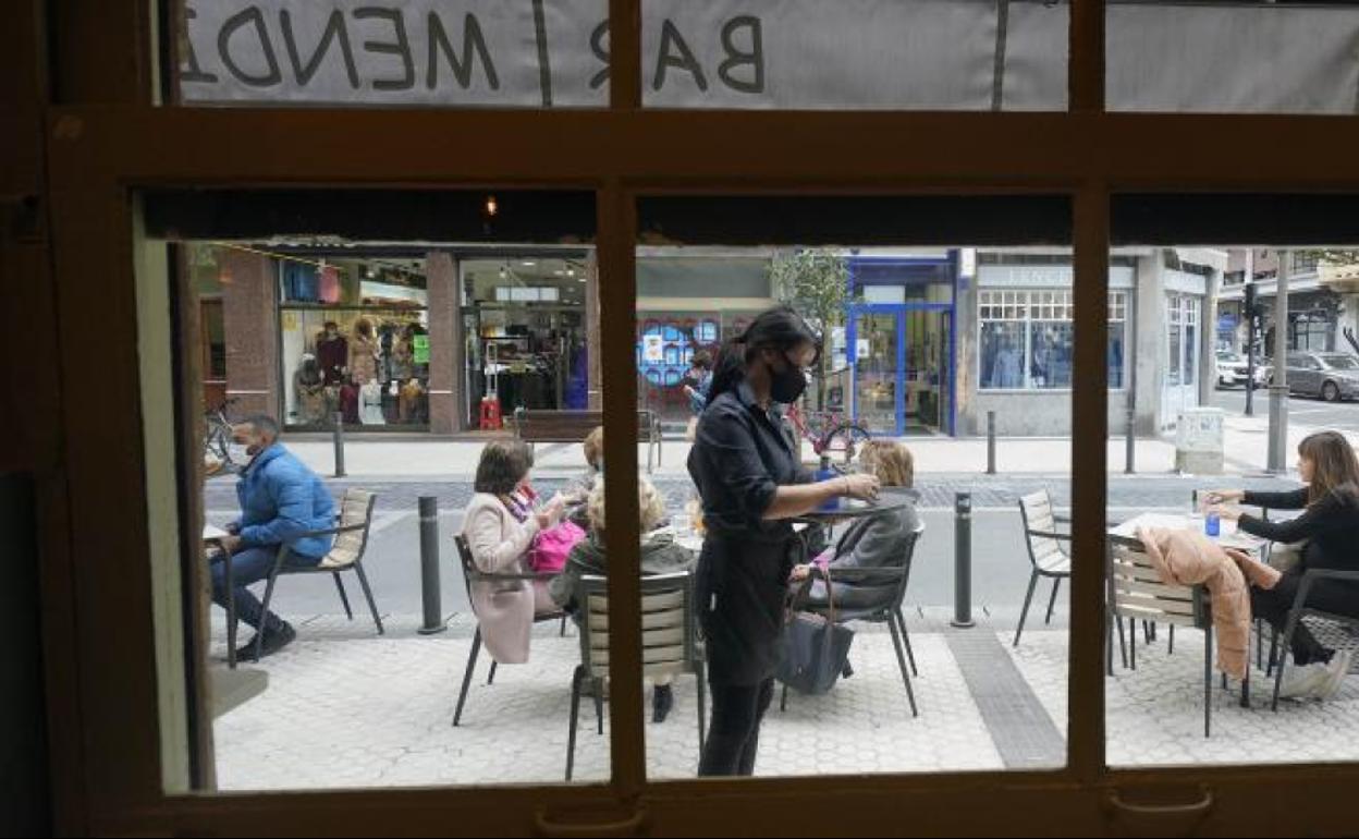 La hostelería vasca acumula una caída de ventas del 38,8% hasta septiembre