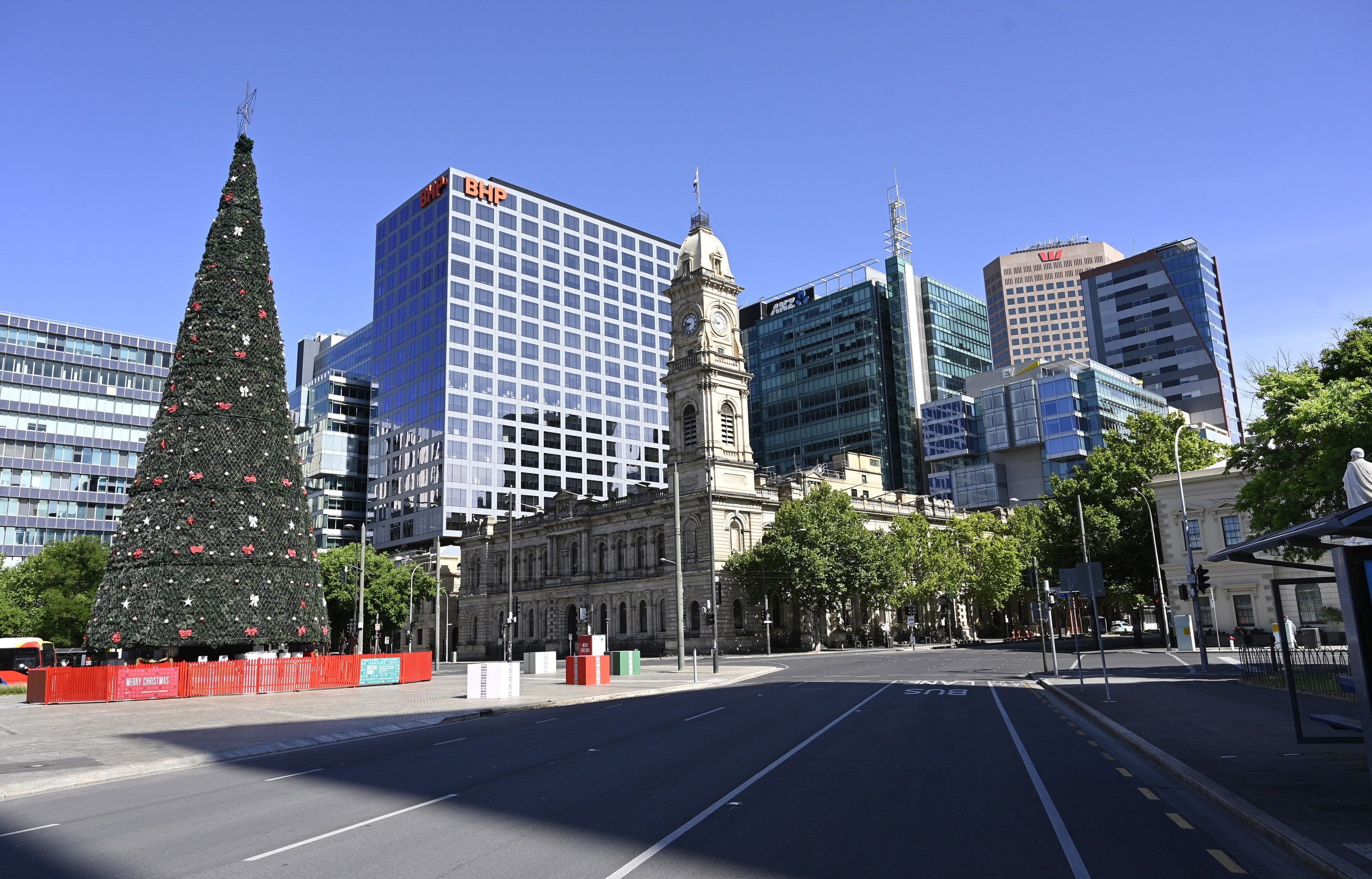 Limitado al máximo el contacto entre ciudadanos.