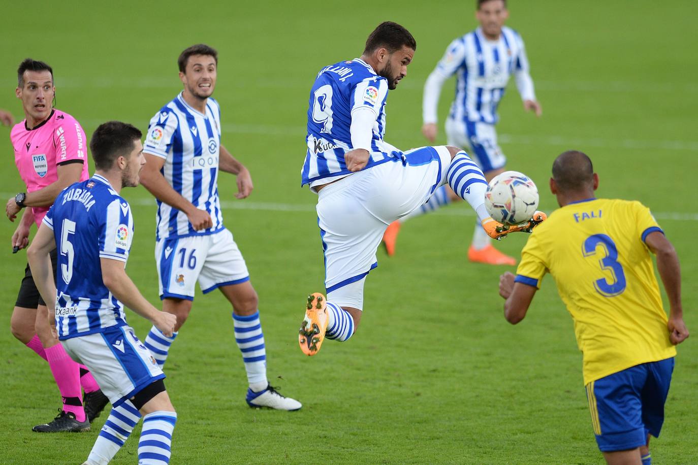 Fotos: Las mejores imágenes del Cádiz - Real Sociedad