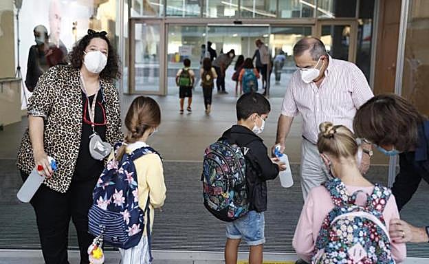 Imagen de la vuelta al cole de los alumnos de Summa Aldapeta de Donostia