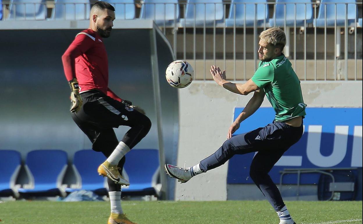 Januzaj y Moyá trabajando en Zubieta.