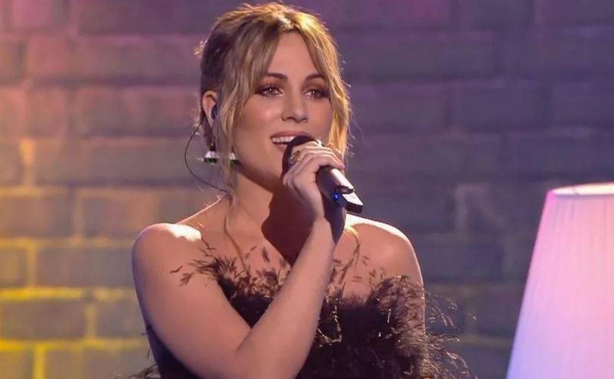Edurne apuesta por el diseño vasco para actuar en 'Idol Kids'