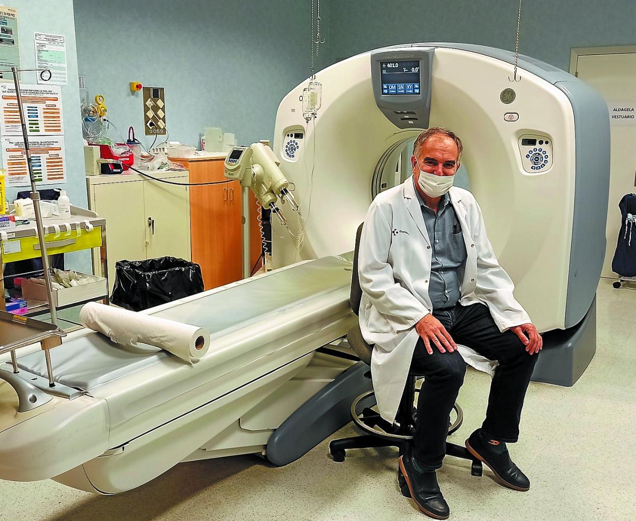 José Luis del Cura es el jefe del servicio de Radiología del Hospital Universitario Donostia. 