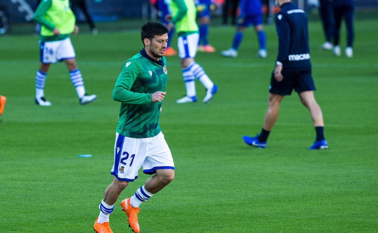 Silva, durante el calentamiento del partido ante el Cádiz.
