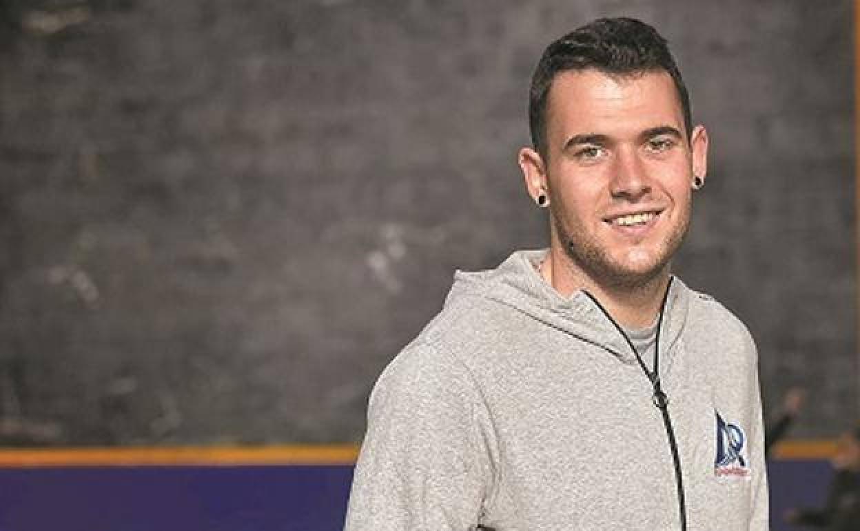 Erik Jaka estrena hoy la camiseta de campeón en la presentación del Cuatro y Medio