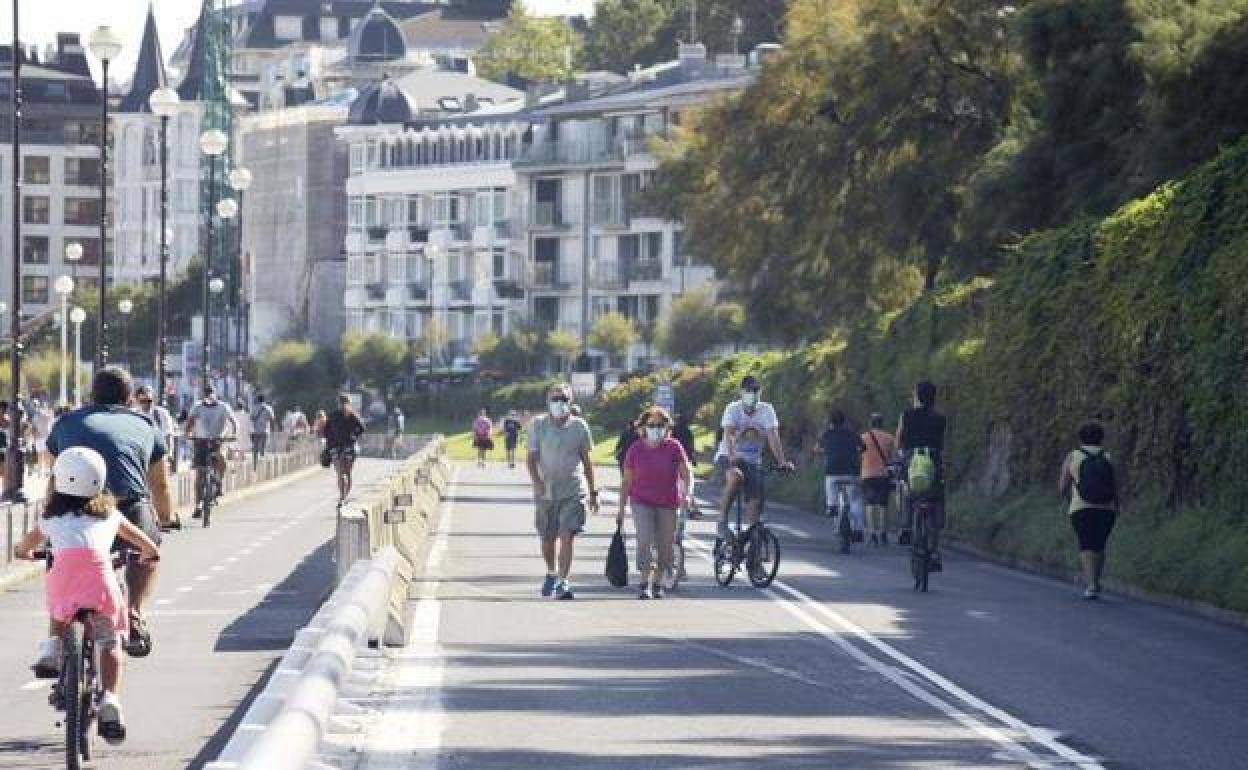 El paseo de La Concha cortado al tráfico en la Semana de la Movilidad.