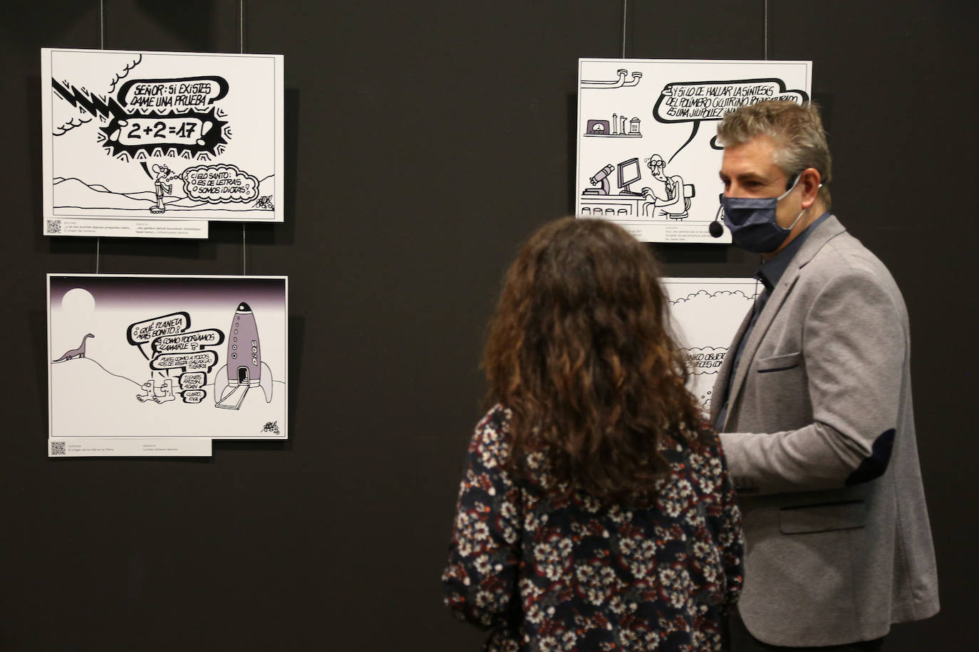 El museo de la ciencia Eureka! de San Sebastián acoge desde este miércoles una exposición de viñetas de Forges relacionadas con las actividades científicas y la tecnología. Se trata de una iniciativa promovida por el Consejo Superior de Investigaciones Científicas (CSIC) con el doble propósito de rendir un homenaje al popular humorista, que falleció en febrero de 2018, y propiciar al mismo tiempo un acercamiento del espectador a la ciencia a través del humor.