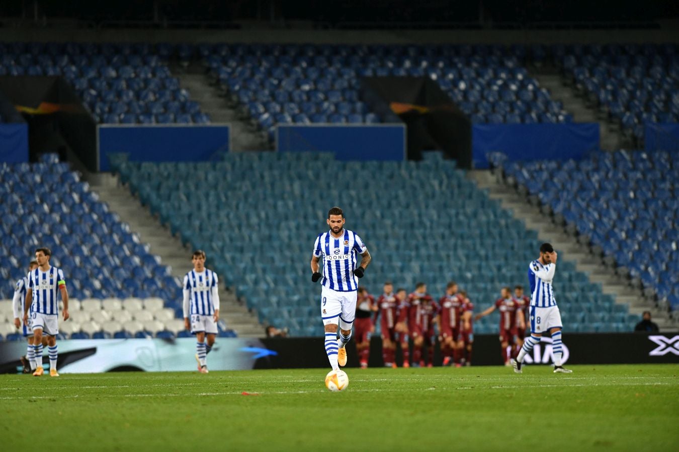 La Real Sociedad busca una victoria ante el colista del grupo F que le permita lograr la clasificación a la siguiente ronda de la Europa League.