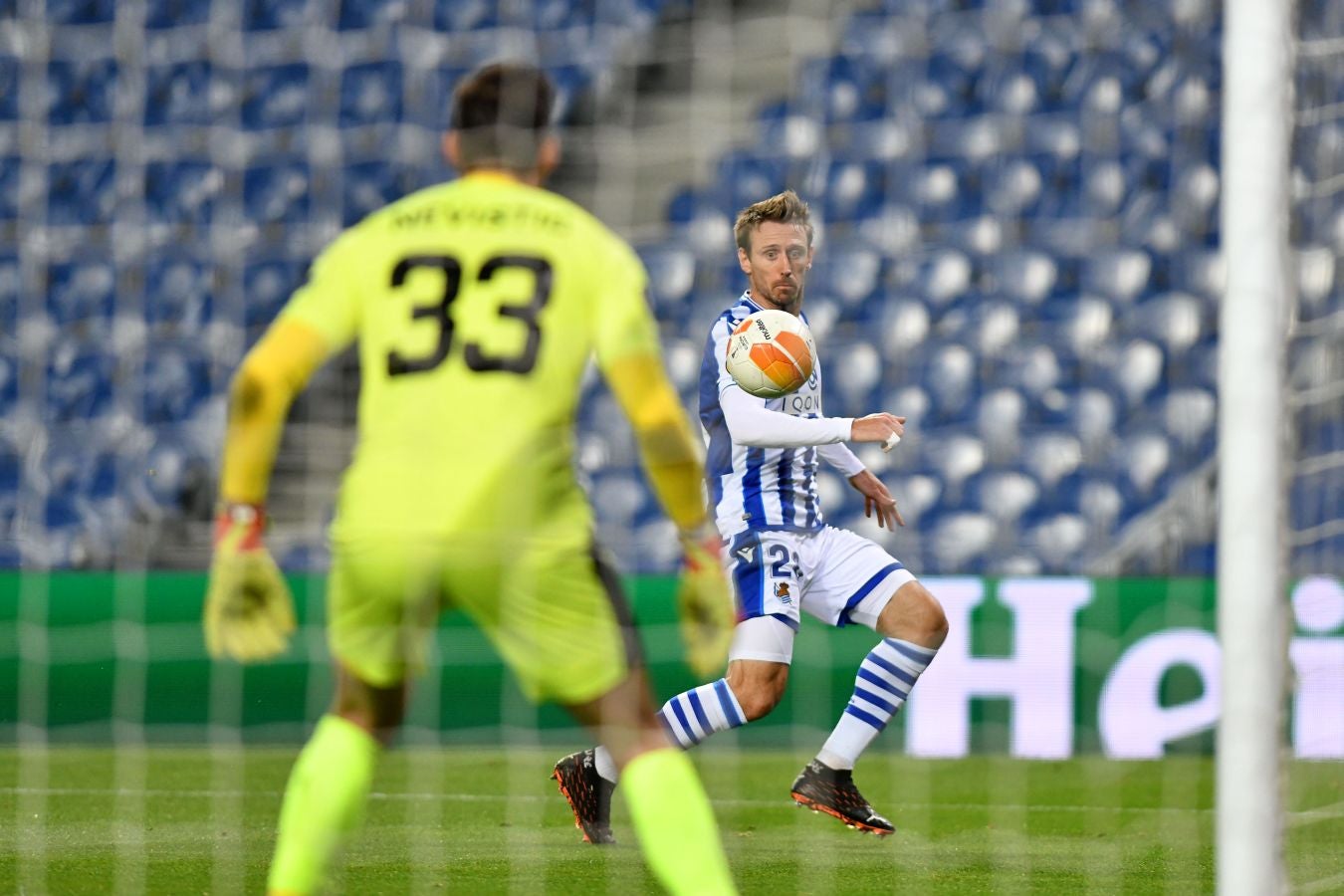 La Real Sociedad busca una victoria ante el colista del grupo F que le permita lograr la clasificación a la siguiente ronda de la Europa League.