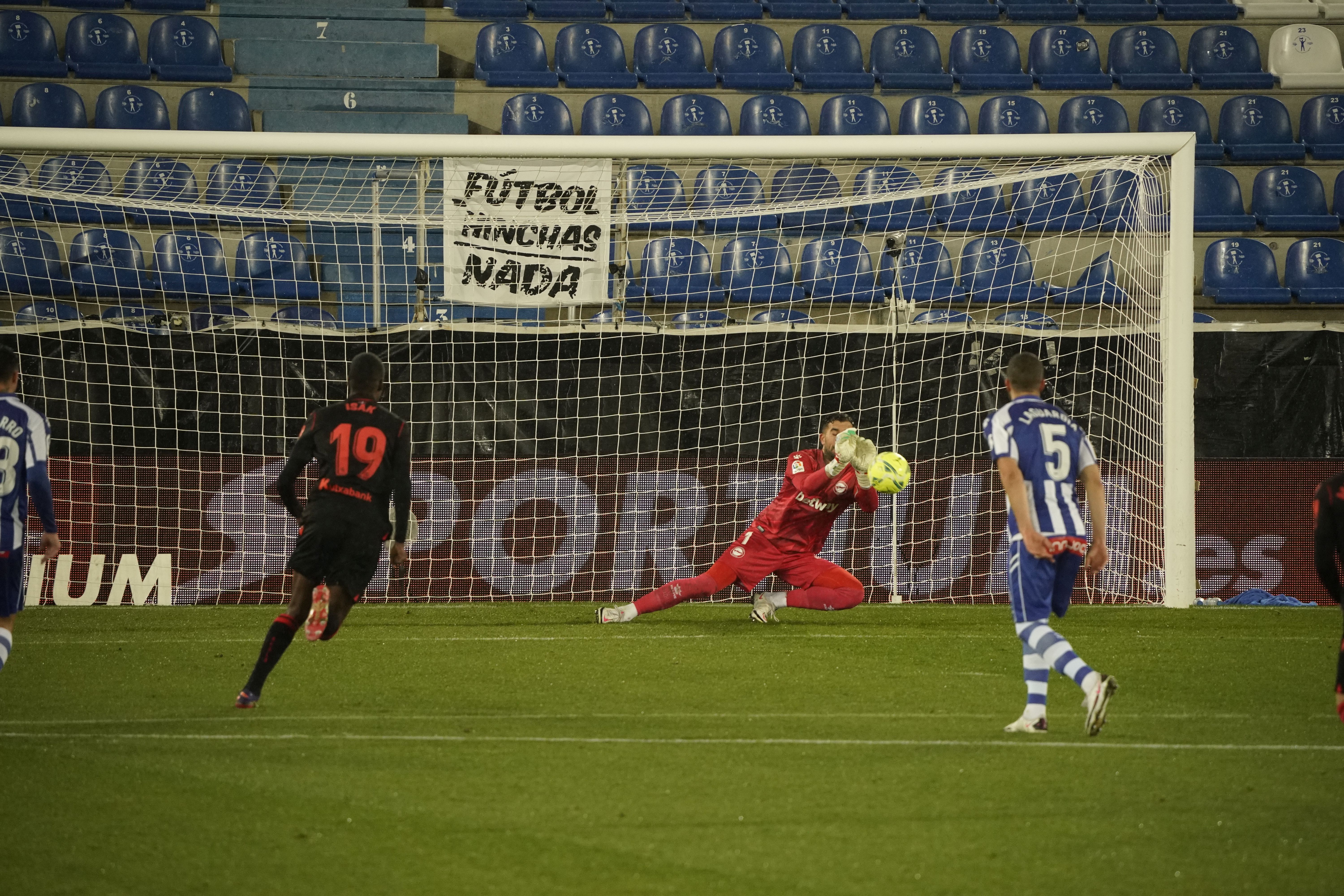 Fotos: Las mejores imágenes del partido entre el Alavés y la Real Sociedad