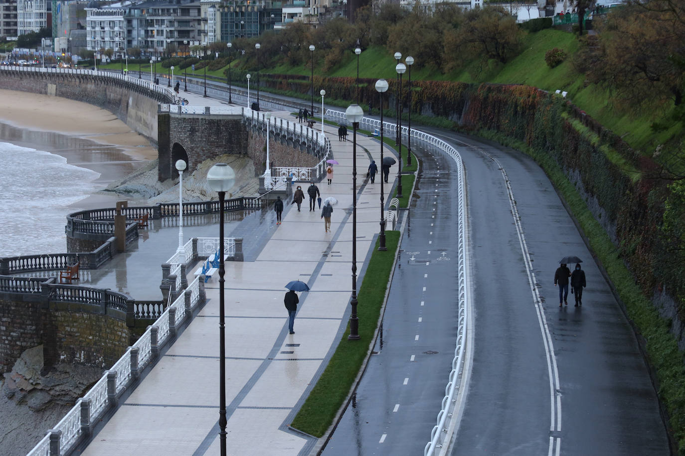 Corte al tráfico del paseo de La Concha. 