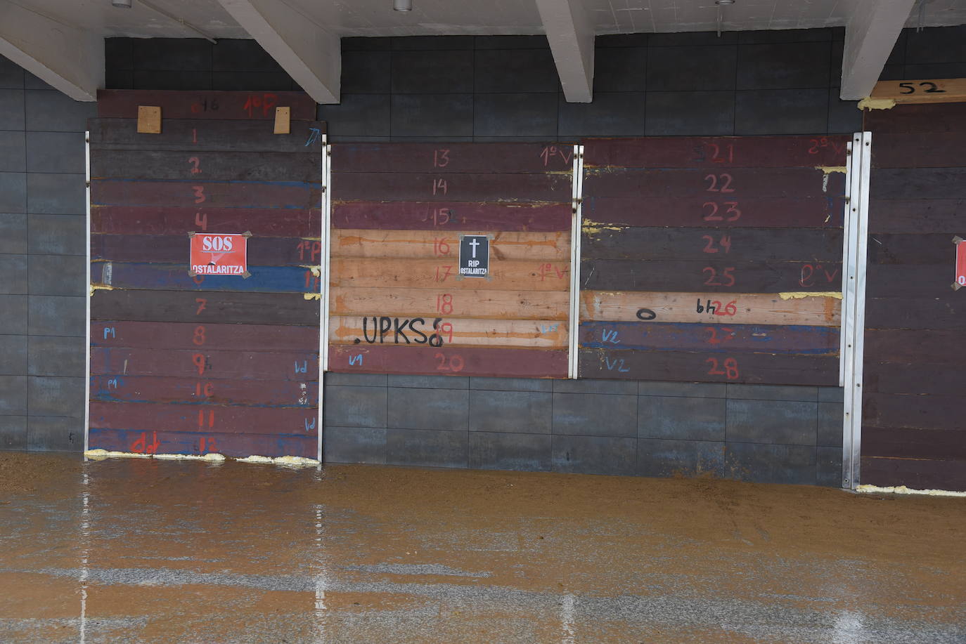 Fotos: El temporal de olas azota Zarautz