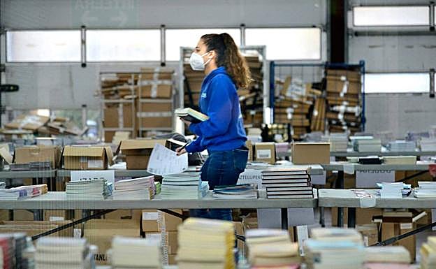 Imagen principal - Egunak utzi zituen hainbat irudi.