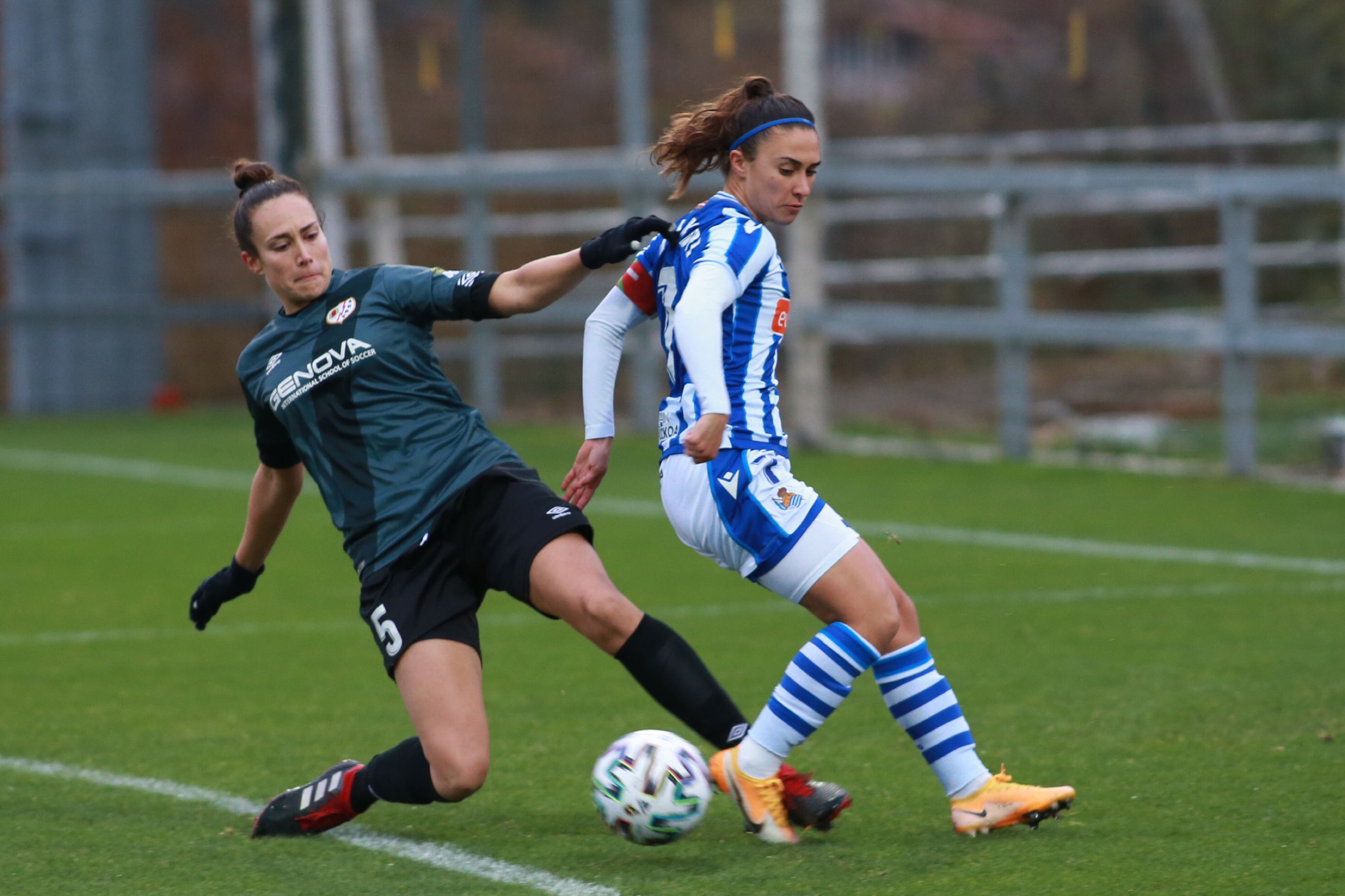Las jugadoras de Natalia Arroyo superaron 2-0 al equipo madrileño después de completar un gran encuentro