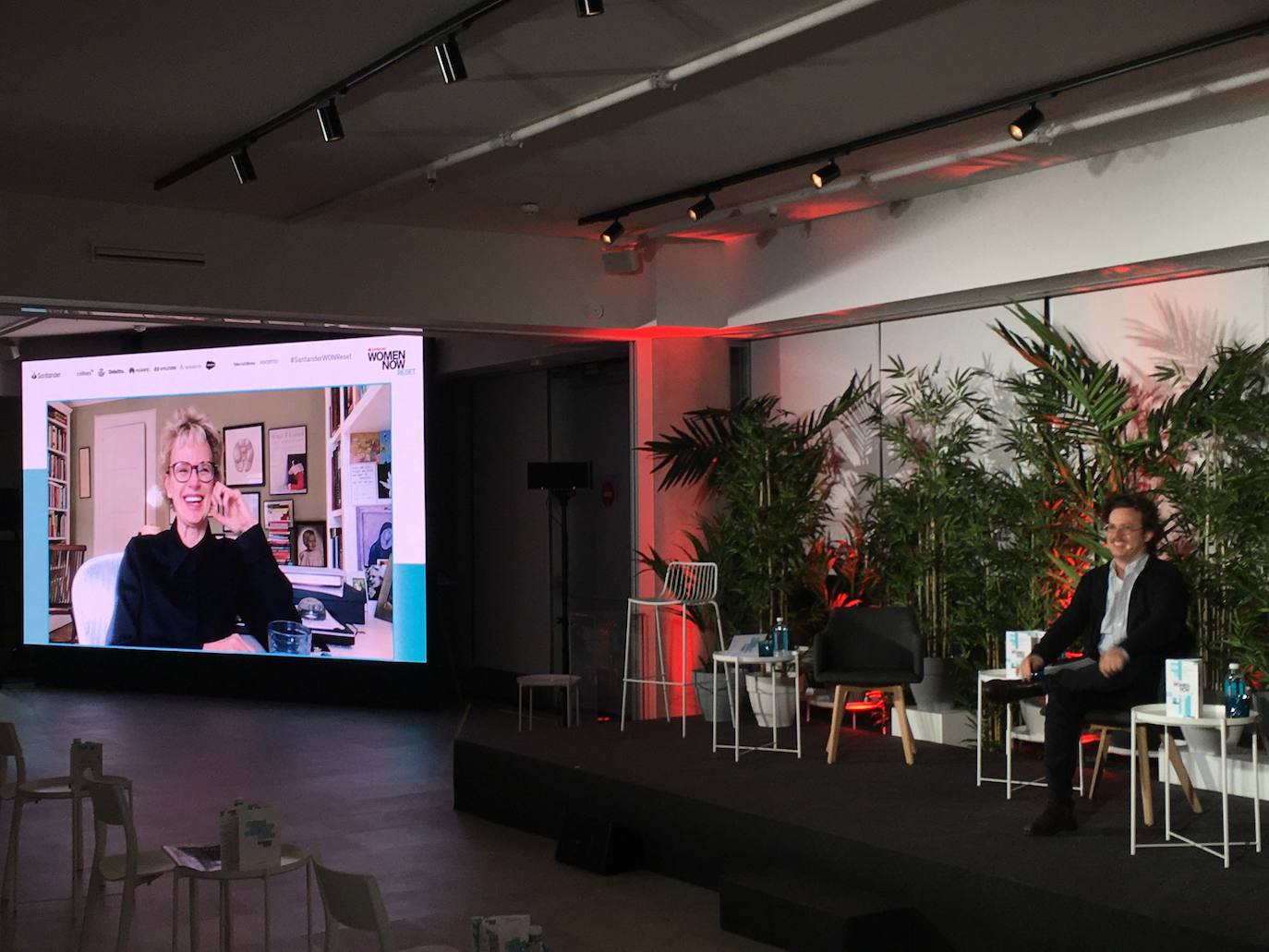 Siri Hustvedt, Novelista, ensayista y poeta feminista. Premio Princesa de Asturias ha sido entrevistada en el Santander WomenNOW RESET. 