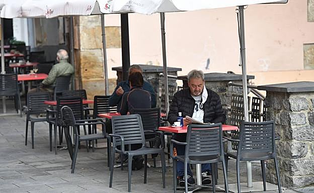 Aretxabaleta, Eskoriatza y Segura también tendrán que cerrar los bares