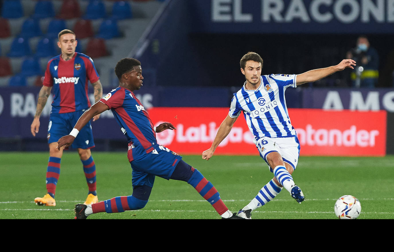 Fotos: Las mejores imágenes del Levante - Real Sociedad