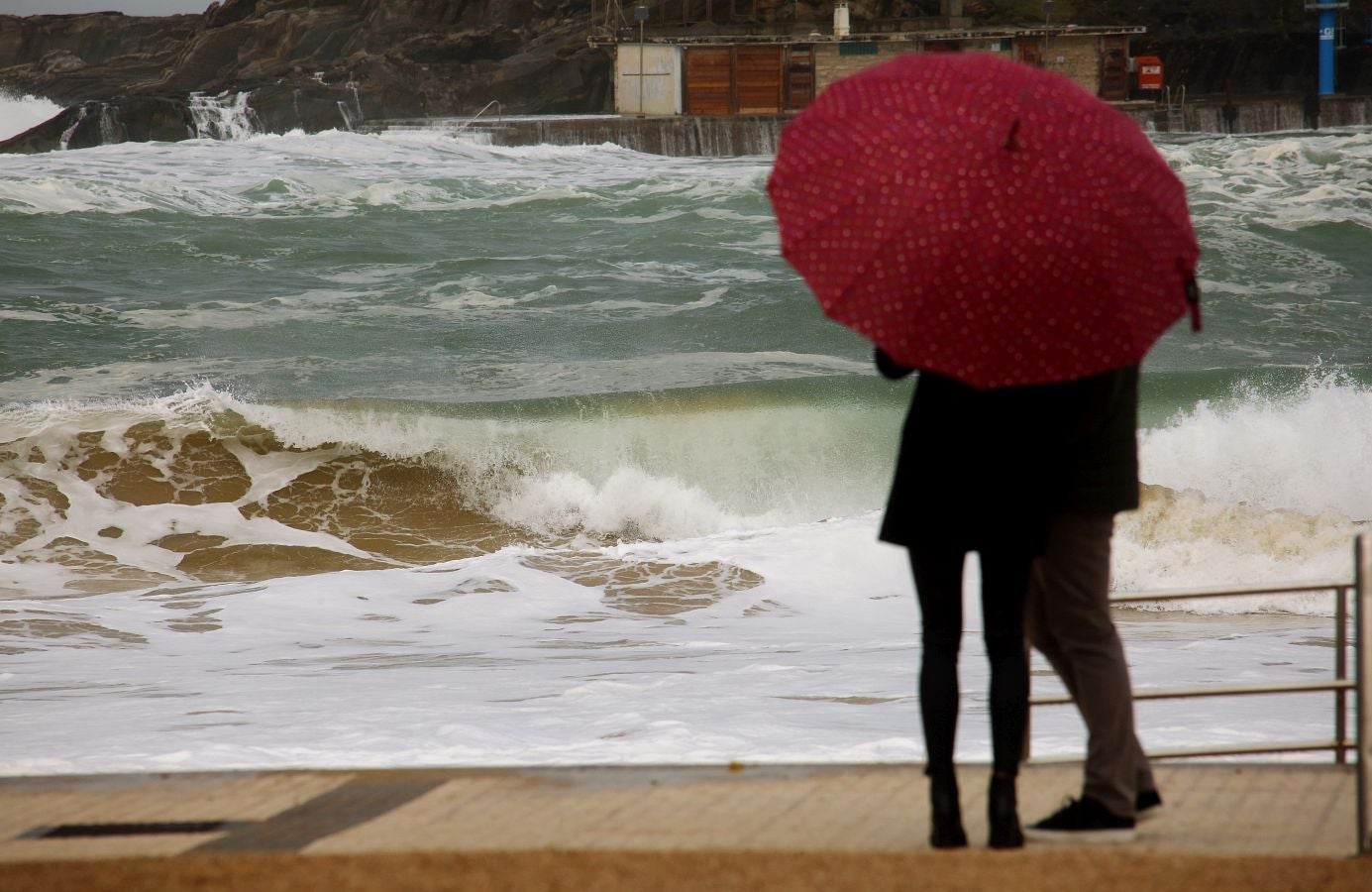Imágenes del temporal en Donostia