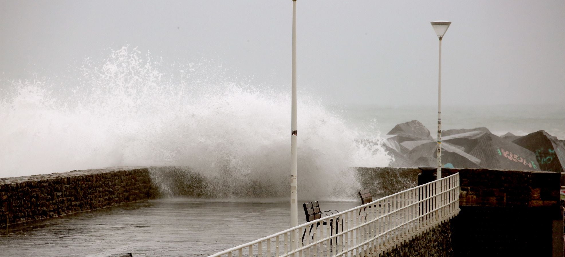 Imágenes del temporal en Donostia