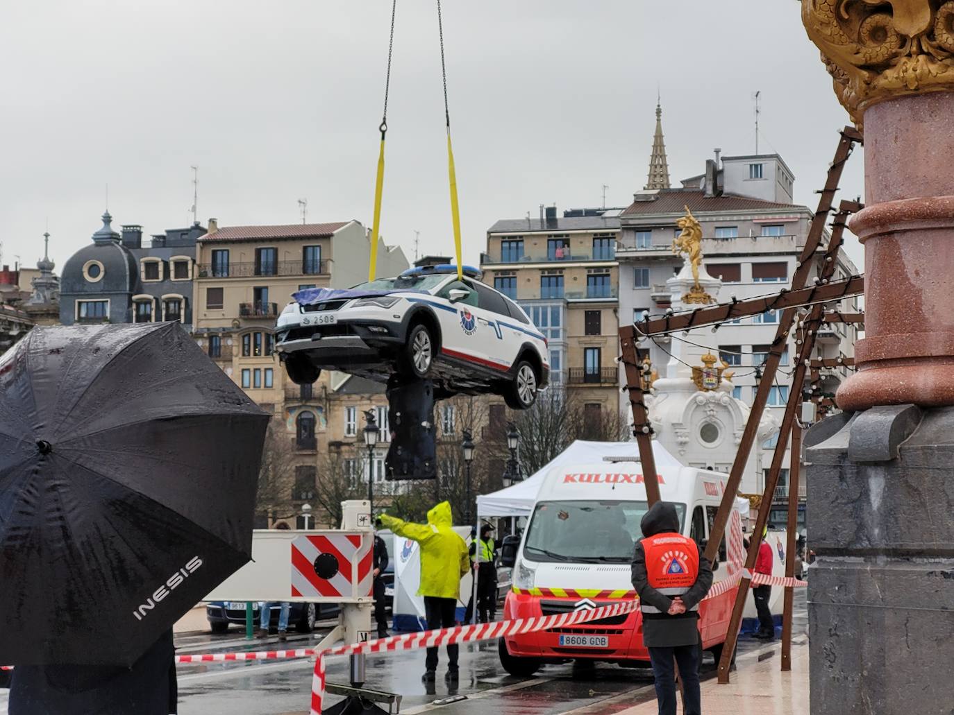 El otro agente que se encontraba en el vehículo en el momento del accidente ha sido trasladado al hospital 