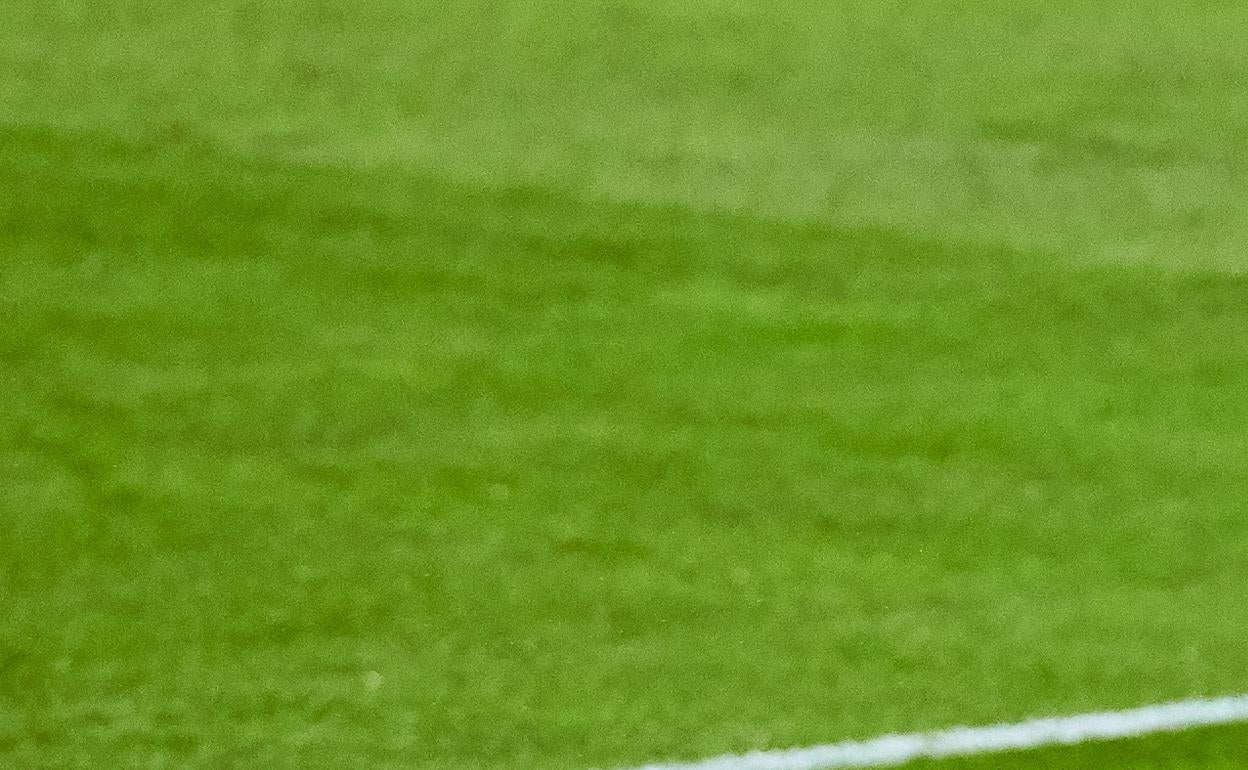 Oyarzabal , en una acción en San Mamés. 