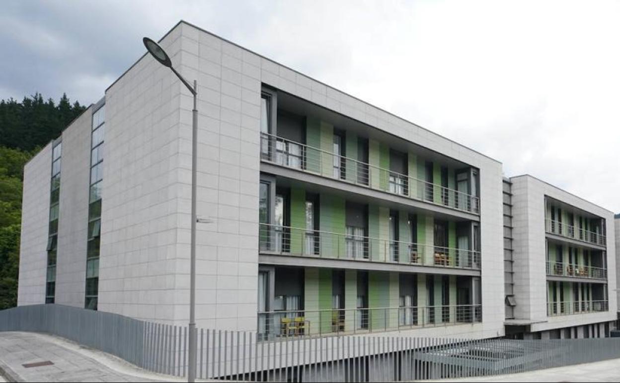 La residencia Debagoiena, en Aretxabaleta, donde se han registrado tres fallecimientos.