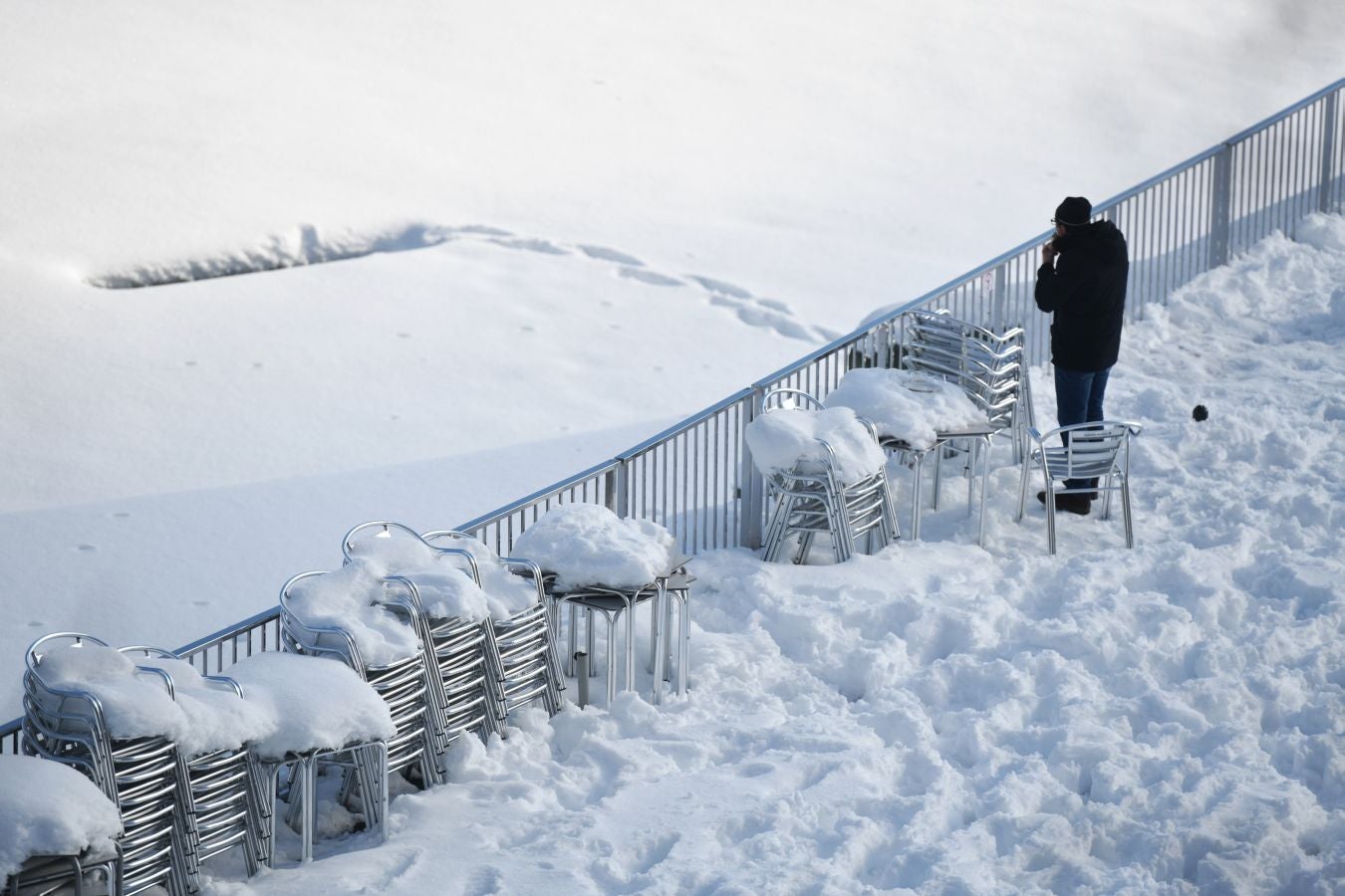 La nieve está adquiriendo importarntes grosores en algunas cumbres guipuzcoanas, como en Arrate.