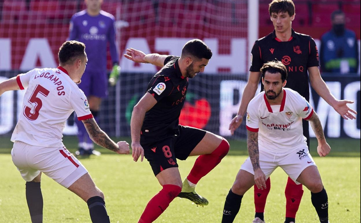 Ocampos eta Suso sevillarrak, Merino presionatzen. 