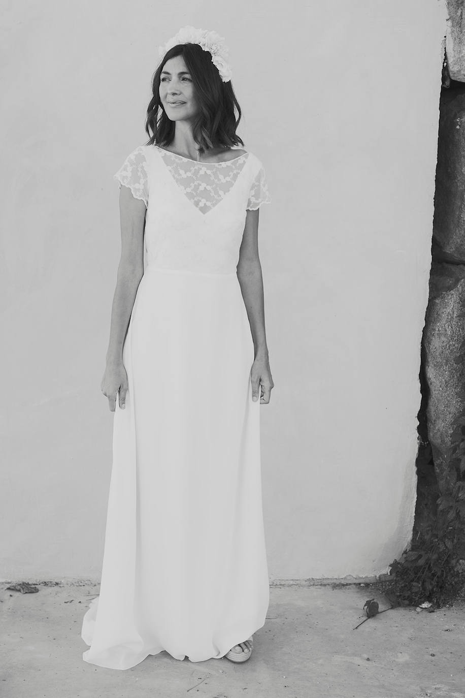 'Love by OTADUY' es una nueva marca nativa digital, y todos los diseños se venderán exclusivamente 'online'. En la 'e-shop', cada novia encontrará el look completo, incluyendo los complementos