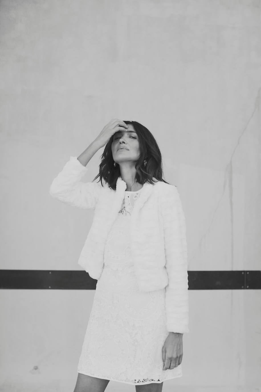 'Love by OTADUY' es una nueva marca nativa digital, y todos los diseños se venderán exclusivamente 'online'. En la 'e-shop', cada novia encontrará el look completo, incluyendo los complementos