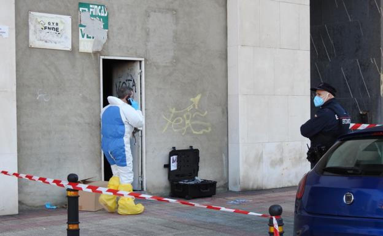 La Ertzaintza investiga un local de Barakaldo relacionada con el joven descuartizado