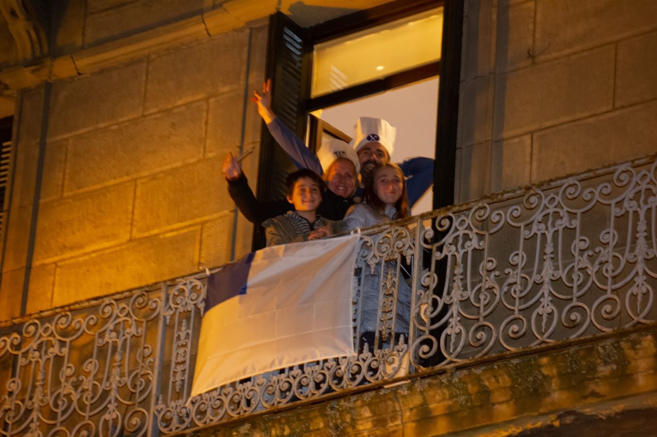 Fotos: La marcha, en los balcones