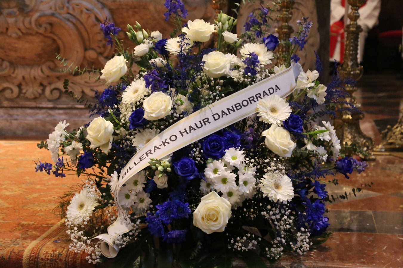 Fotos: Las imáganes de la misa en Santa María