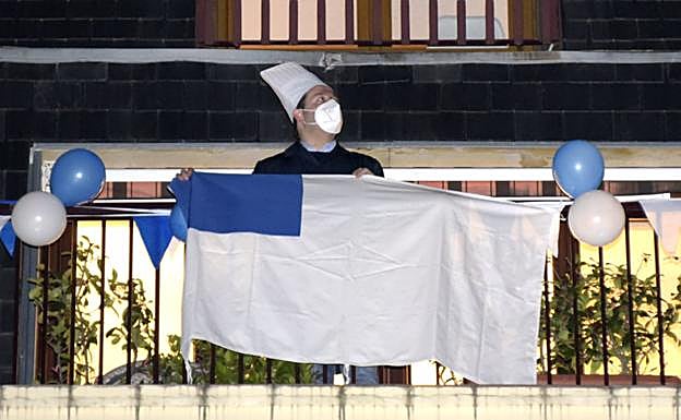 Gorka Landa estuvo atento a las doce de la noche. 