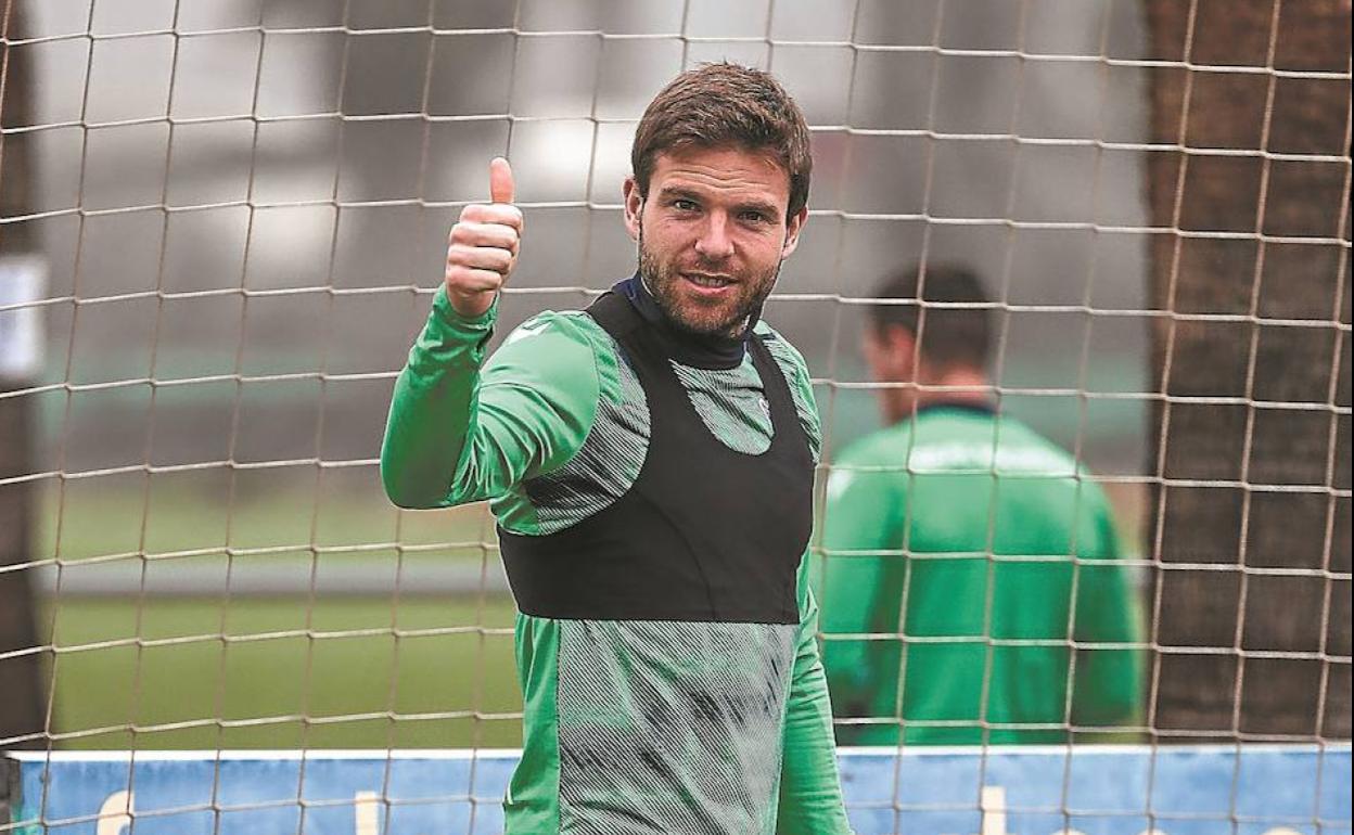 Asier Illarramendi se mostraba así de contento durante el entrenamiento de ayer en Córdoba. 