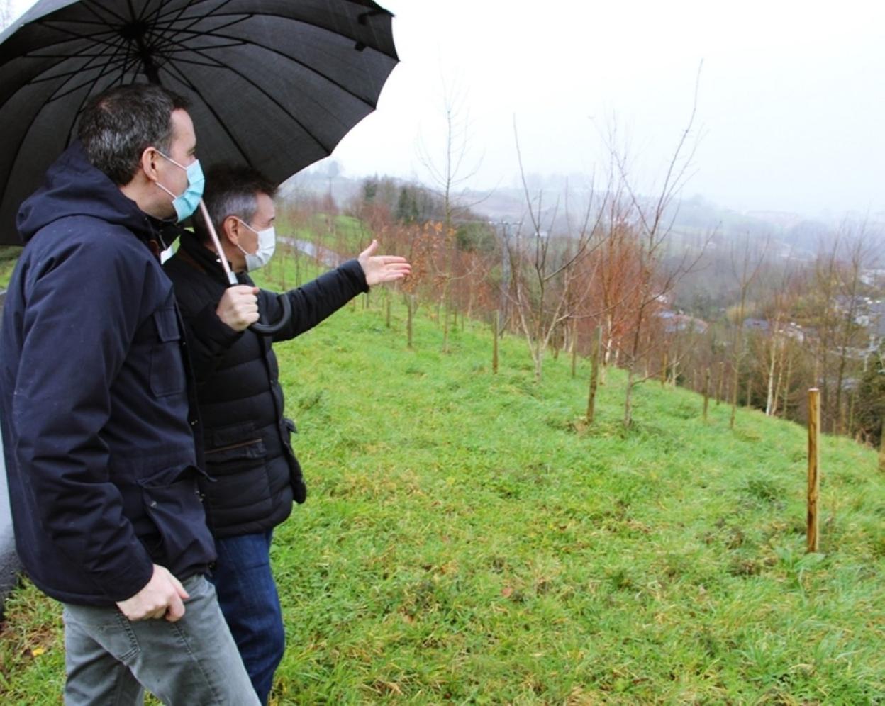 Josu Iguiñiz y Xabier Iridoy en el entorno de Siutz.