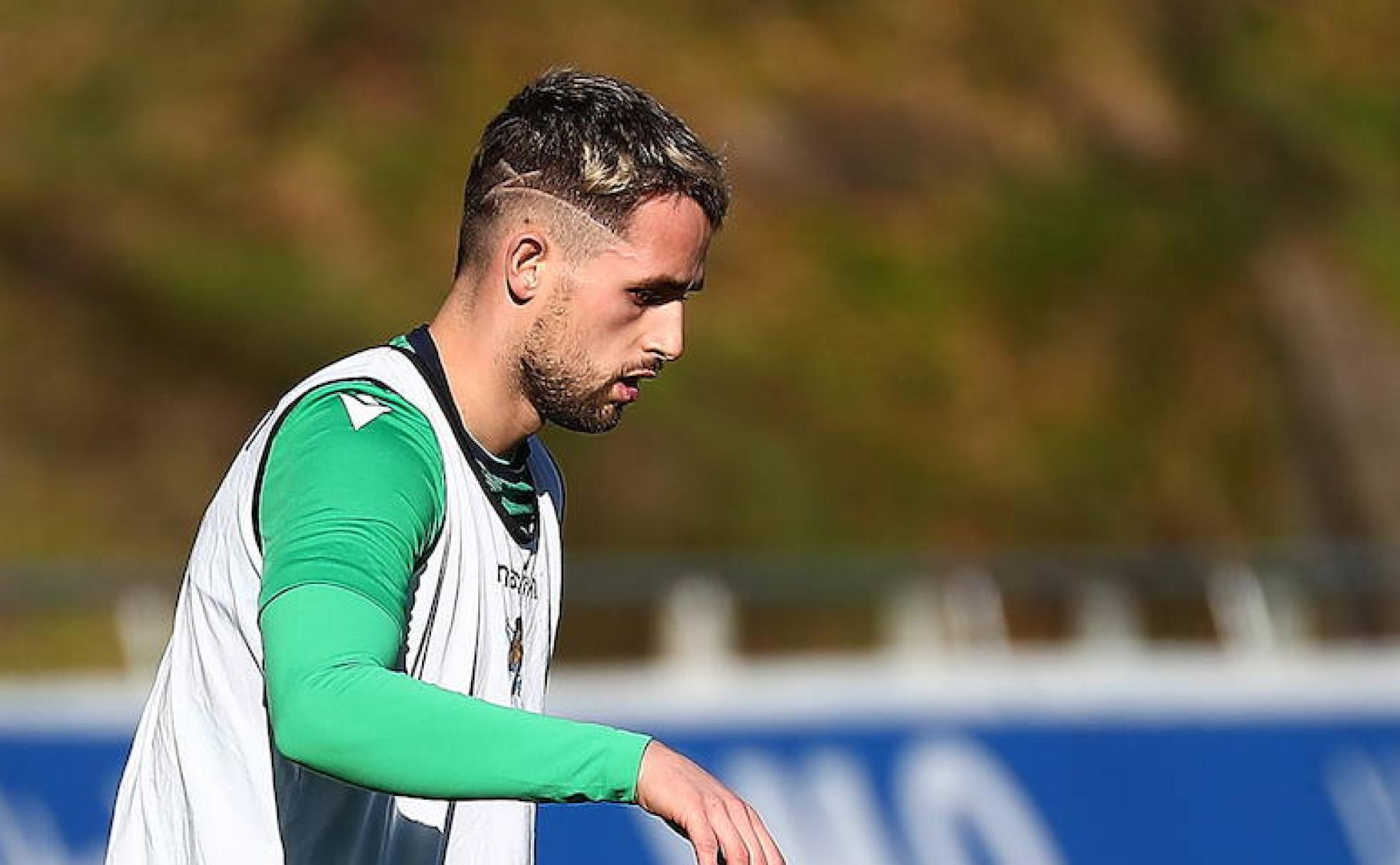 Zurdo. Januzaj controla el balón en Zubieta.