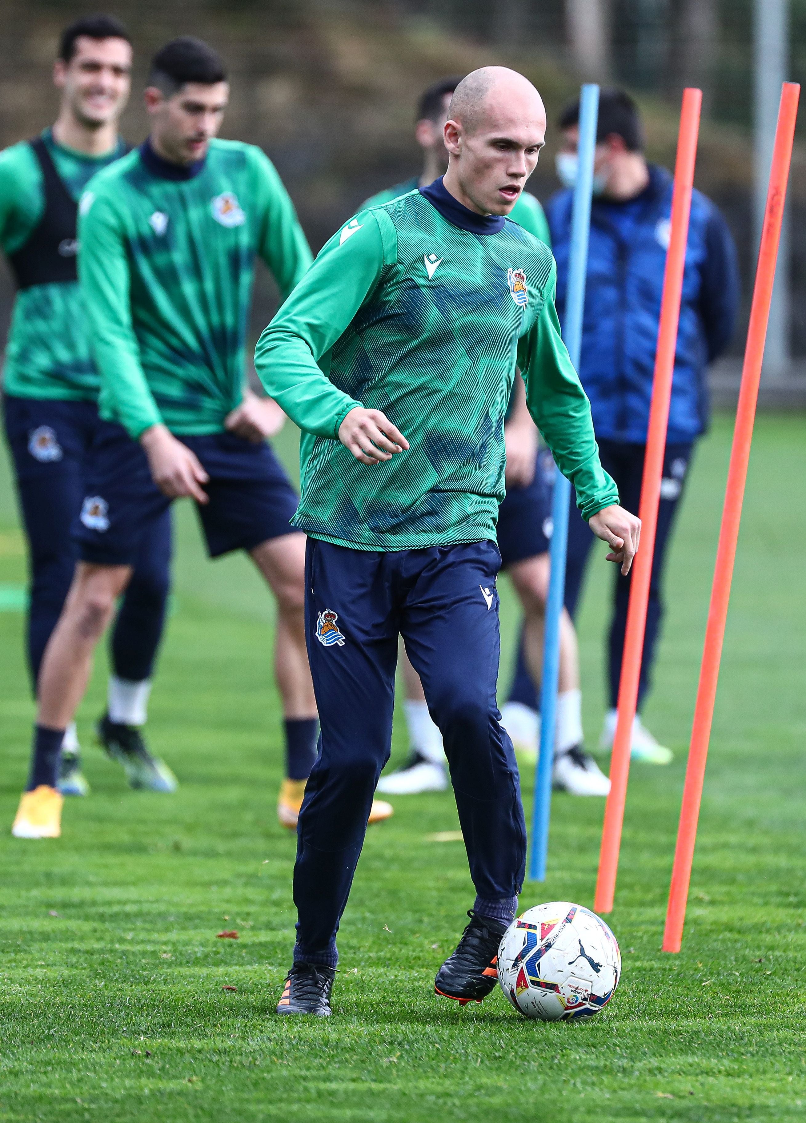 Fotos: La plantilla de la Real Sociedad prepara el duelo ante el Villarreal