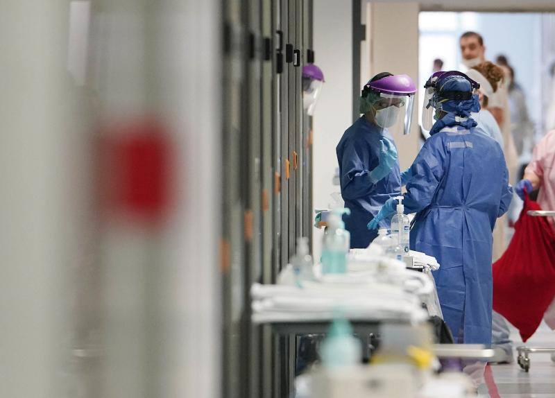 Euskadi suma otros 1.264 contagios y los ingresos en planta superan ya los 600