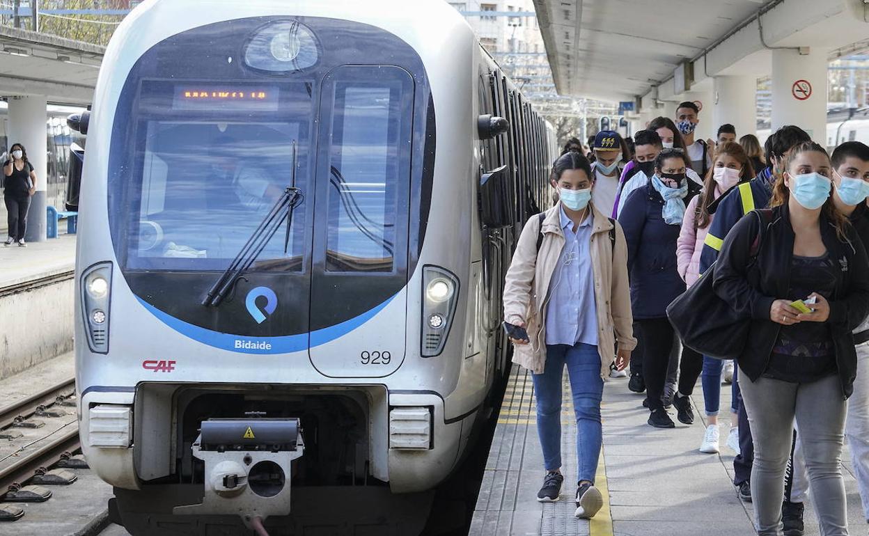 CAF-ek Euskotrenen lau tren egingo ditu 32 milioiren truke