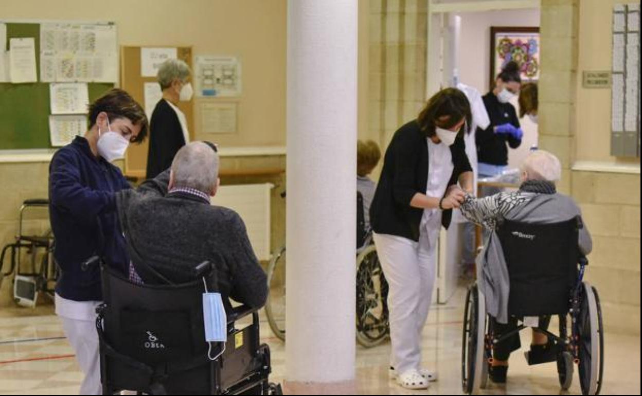 Covid-19: 12 curados y ningún fallecido ni contagiado por coronavirus en las residencias de Gipuzkoa el último día