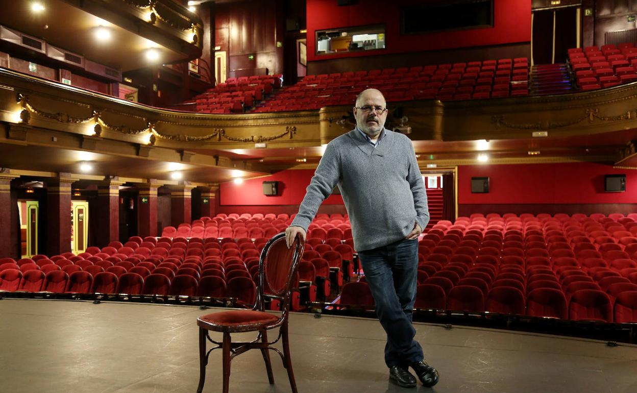 Norka Chiapuso, en el escenario del Teatro Principal. 