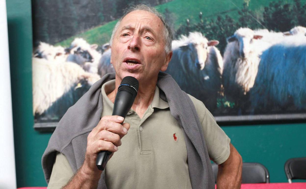 Erramun Martikorena, artxiboko argazkian.