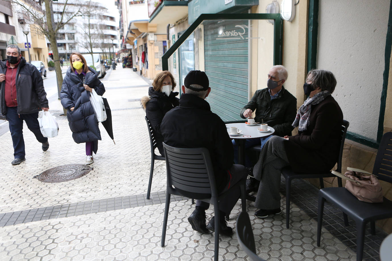 Algunos bares se animaron a abrir el mismo martes como el Campero de Gros. 