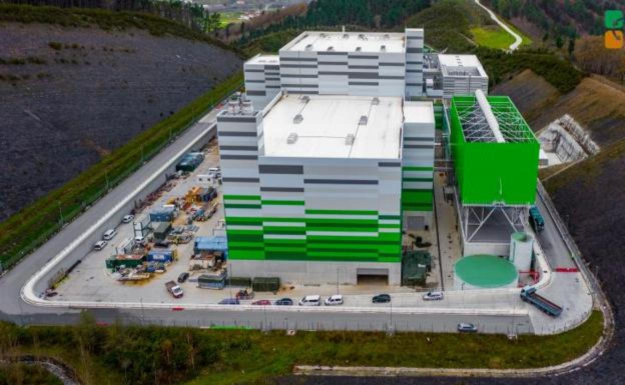 La asamblea extraordinaria de GHK rechaza las acusaciones de los asambleístas de EH-Bildu y las de GuraSOS