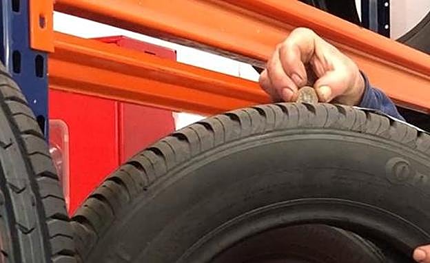 Confirmado: muchos vehículos circulan con los neumáticos mal 