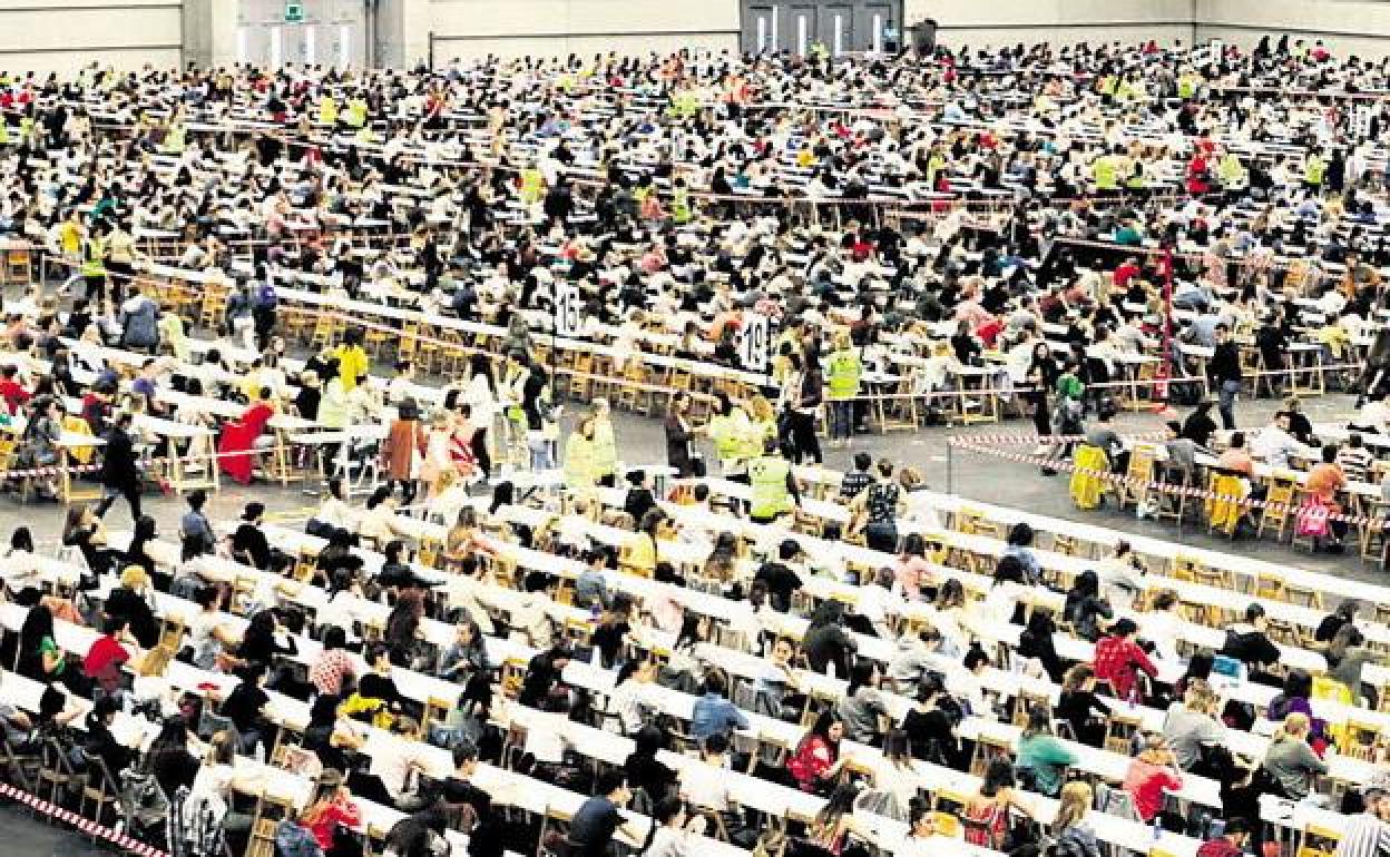 OPE Osakidetza: Osakidetza presenta a los sindicatos una nueva propuesta de distribución de plazas para la OPE 2018-2019